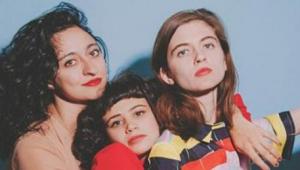 忙碌黛布拉三连第一季Three Busy Debras 忙碌黛布拉三连第一季Three Busy Debras